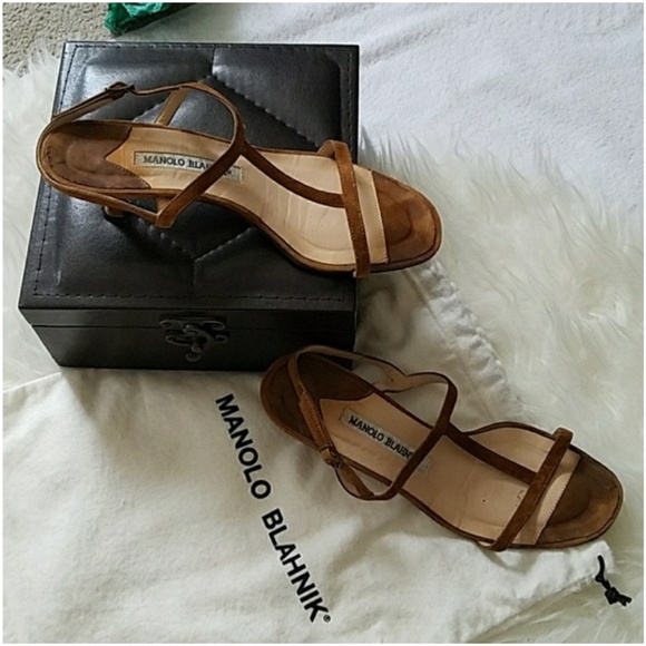 Vintage Manolo Blahnik strappy tan brown suede t strap ankle strap kitten heels